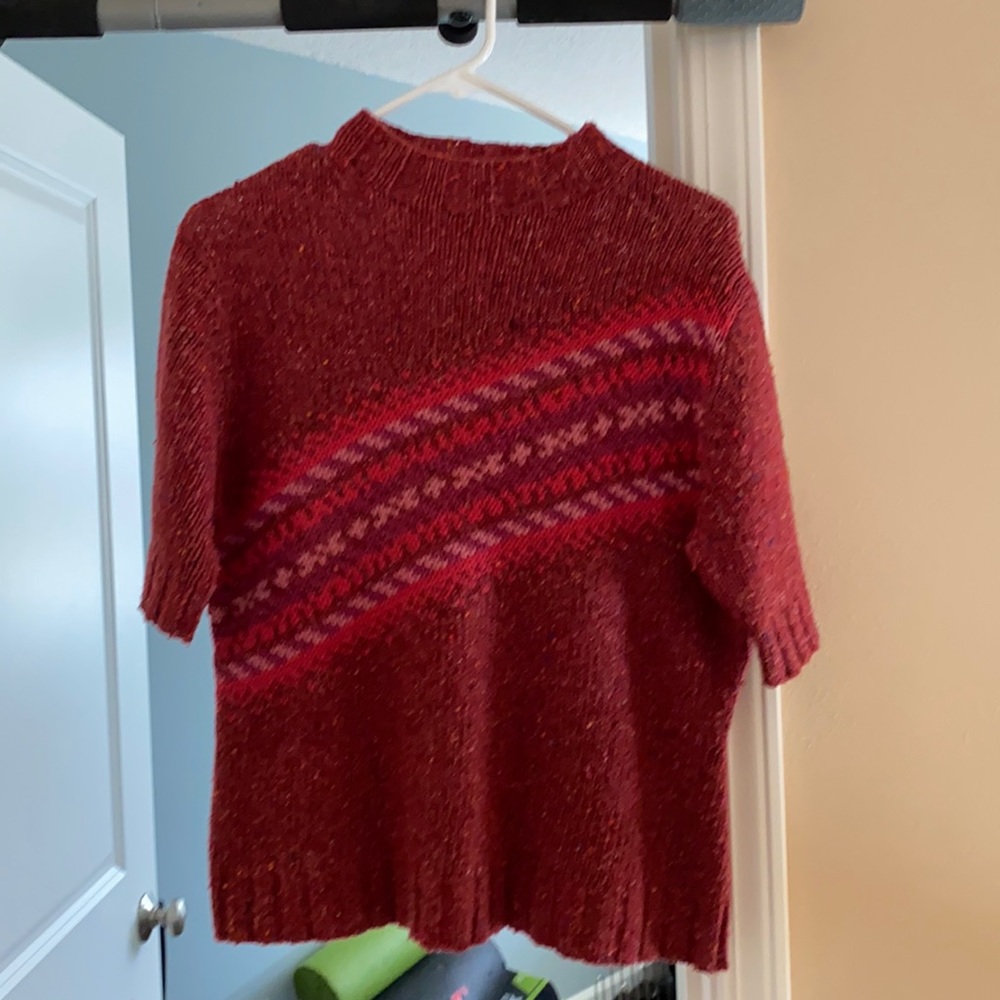 Red wool short sleeve sweater